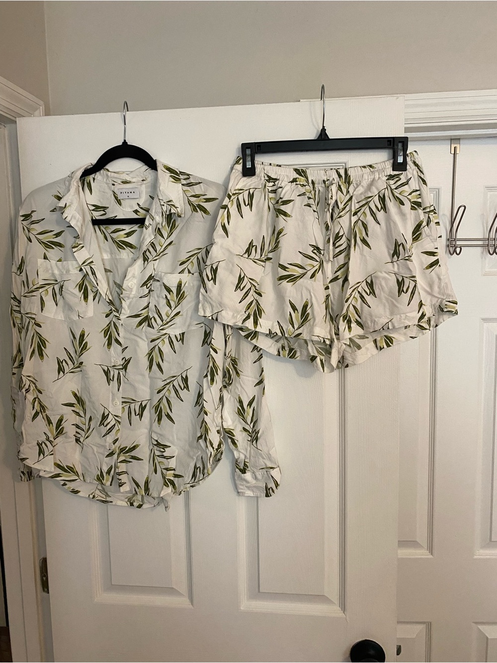 Piyama White & Green Pajama Set!